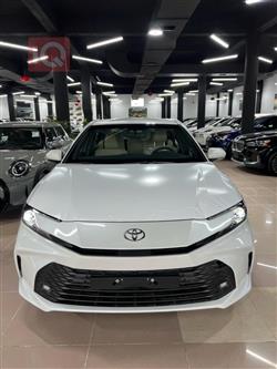 تۆیۆتا کامری